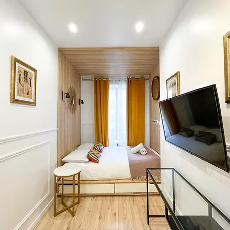 80 - Cinema Sebastopol *